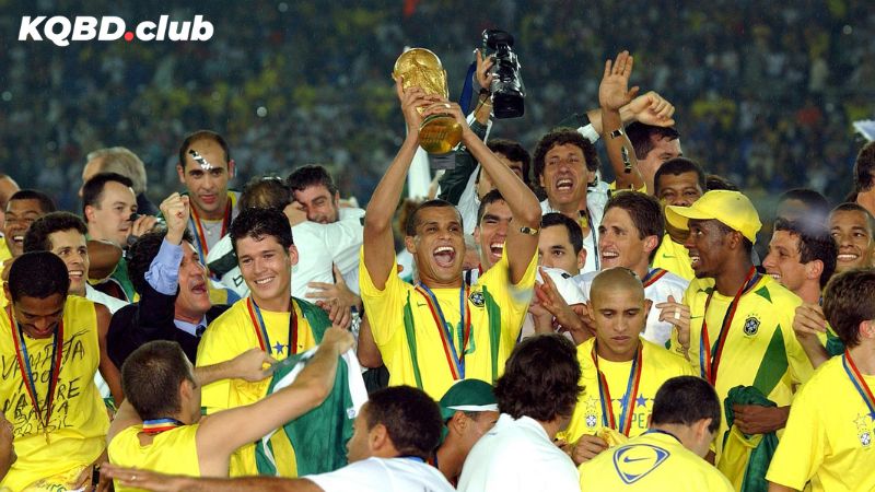 Brazil - khi bóng đá là niềm vui và bản năng